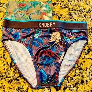 Knobby Size Large Brief NWOT